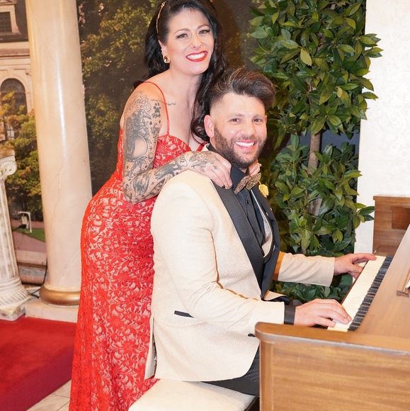 Meet your Posher, Elle - Picture 2 of 14